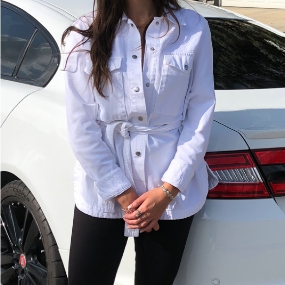 ZARA WHITE DENIM JACKET - Picture 2 of 4